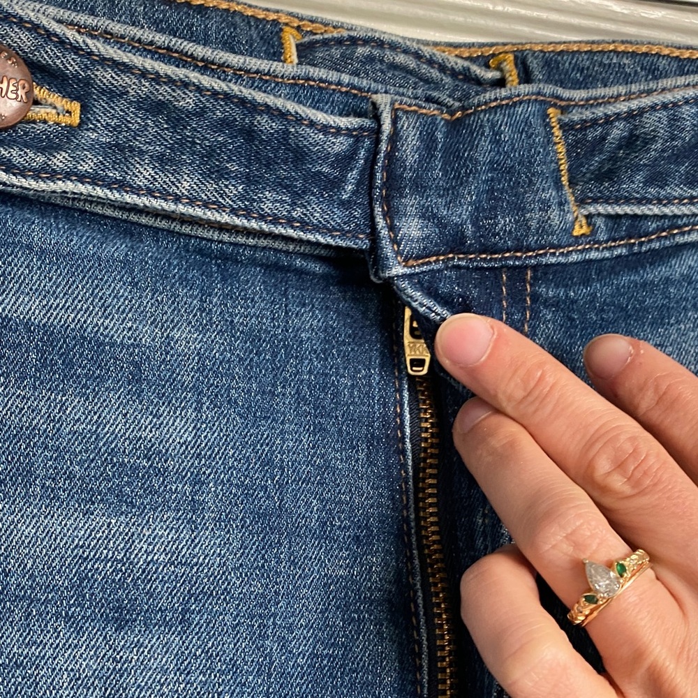 MOTHER The Loop De Loop Fray in Just One Sip size 28 - Picture 11 of 13
